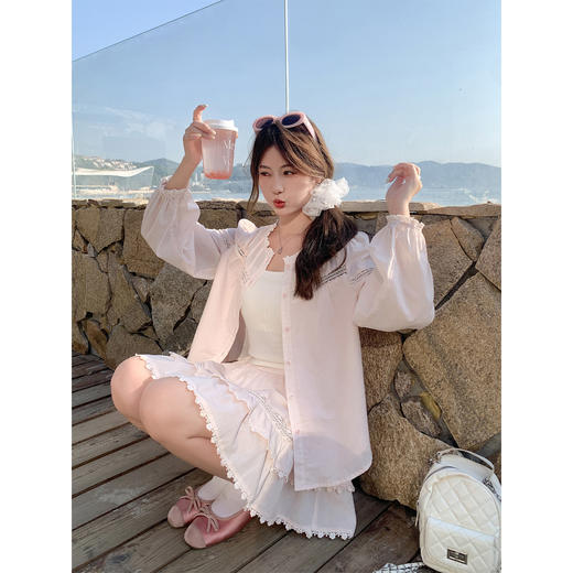 <曾小咸推荐>4.8现货秒杀 ！微信超特价！韩系花边镂空衬衫 日常229.99 立减130 秒杀99.99！！ 花边蛋糕裙 日常199.99 立减120 秒杀79.99！！ 商品图2