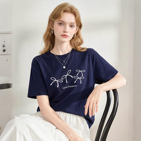 西遇2026夏季新款蝴蝶结印花短袖T恤女圆领正肩宽松显瘦百搭上衣E0060196