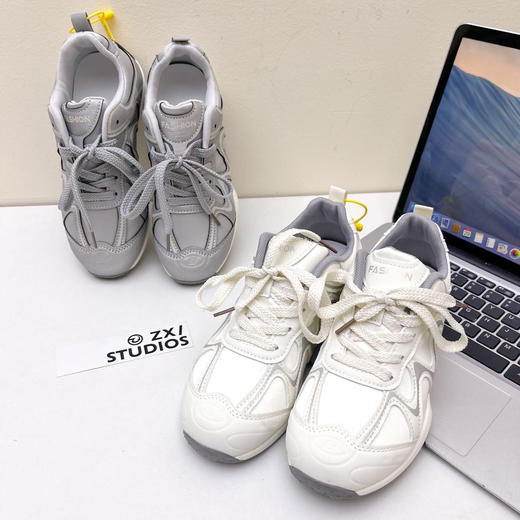 山系小弯月休闲鞋阿甘鞋 商品图3