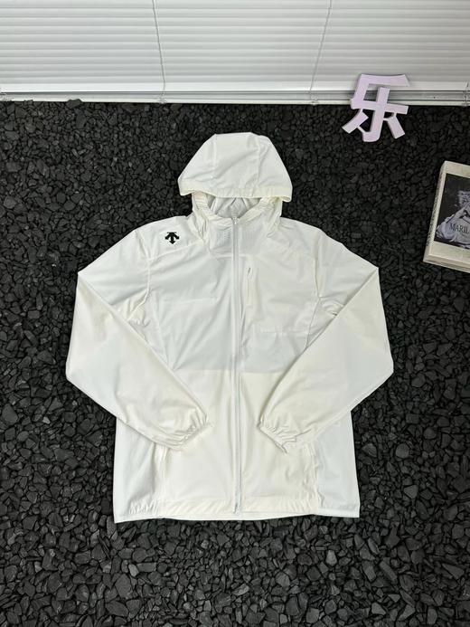 F040744户外运动休闲吸汗透气速干轻薄透气连帽梭织外套夹克防晒衣 商品图2