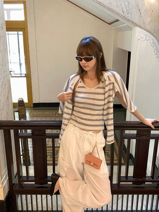 行走的美白滤镜夏日航海松弛条纹两件套 商品图0