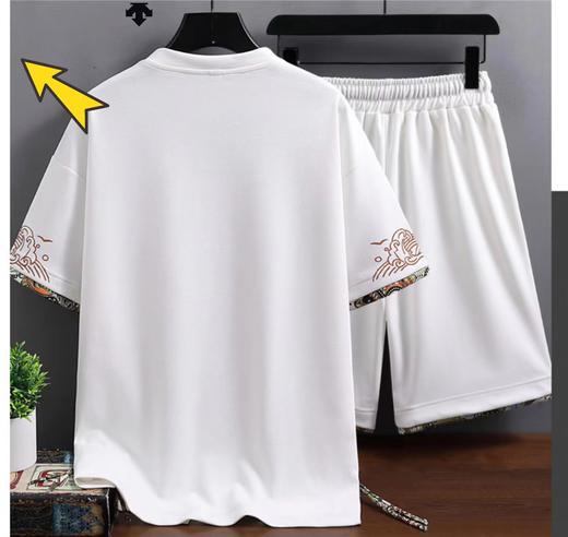 F040752夏季运动休闲简约日常立体拼接剪裁短袖短裤套装 商品图3