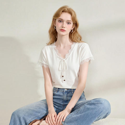 西遇韩系时尚蕾丝2026夏新款拼接短袖T恤v领花边正肩舒适透气上衣H0060231 商品图0