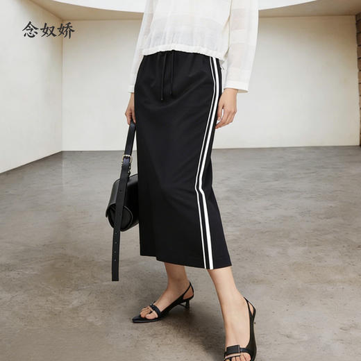 【商场同款】CNS6418 “ 休闲风半裙 ” 舒适好穿有弹力 侧条增加动感更显腿长 商品图5