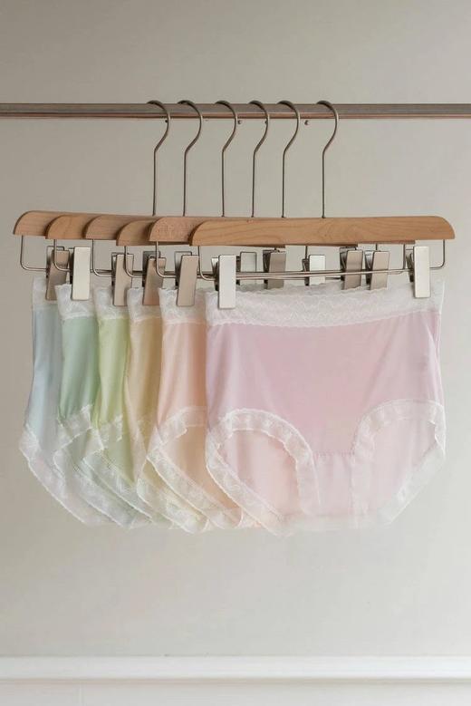 【秒杀】39.9元6条❗️【樱姿娜·冰丝桑蚕丝养护面膜裤】✅20D超薄冰丝，0.1毫米+10万透气孔，整裤18g，隔屏能划手机✅6A级桑蚕丝+聚乳酸底裆，7A抑菌，24小时抑菌除臭85027 商品图4