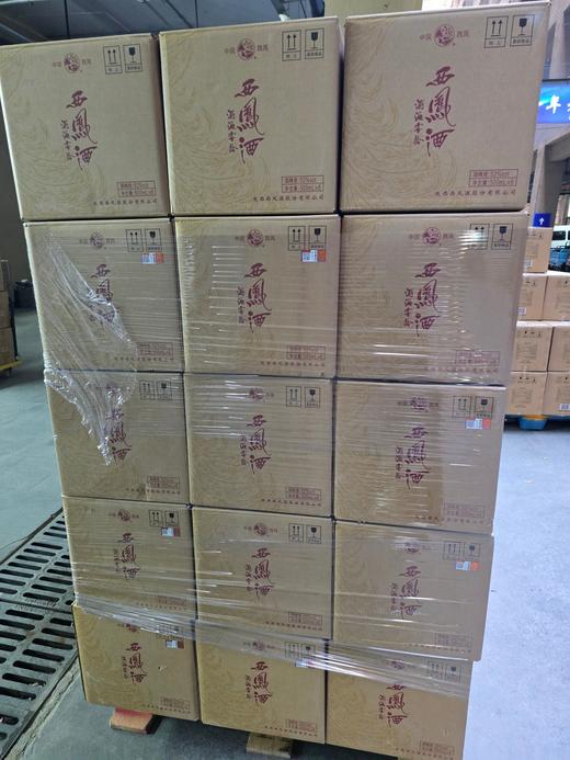 2024年西凤酒酒海窖龄，52度绵柔凤香，整箱6瓶×500ml，优势现货。西凤总厂核心产品，包装精致，凤香绵柔。 商品图4