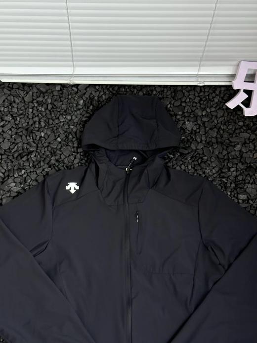 F040744户外运动休闲吸汗透气速干轻薄透气连帽梭织外套夹克防晒衣 商品图12