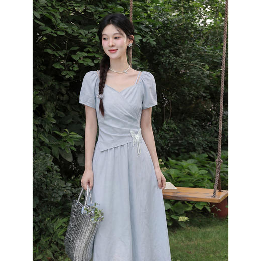 鹿向南【0410/20:00新品前1小时5折限量100件】气质款蓝色连衣裙 商品图4