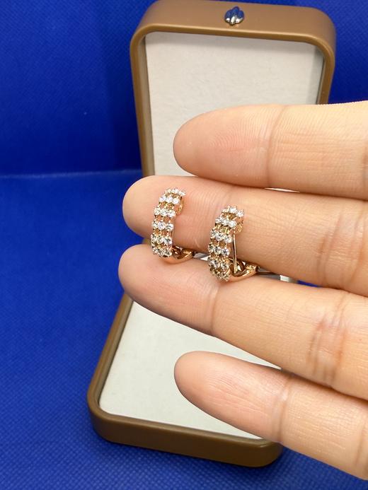 【日本溯源之旅】 18k 粉金钻石耳扣  大小耳垂皆可戴 镂空设计 排钻镶嵌 钻石 0.5ct 经典弹力夹 3.1g 商品图1