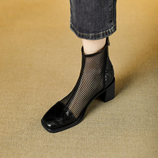 【预售5天】真皮网纱凉靴女夏季新款粗跟高跟短靴百搭显瘦透气镂空凉鞋CZ&C-2045 商品图5