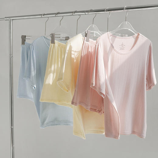 官网890！华家裸感天丝莫代尔睡衣套装 舒适透气网眼提花短袖短裤家居服套装圆领睡衣裤女 商品图6