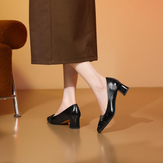 【预售5天】法式编织方头一脚蹬浅口显瘦百搭时尚通勤粗跟单鞋MLS&A7006 商品图5