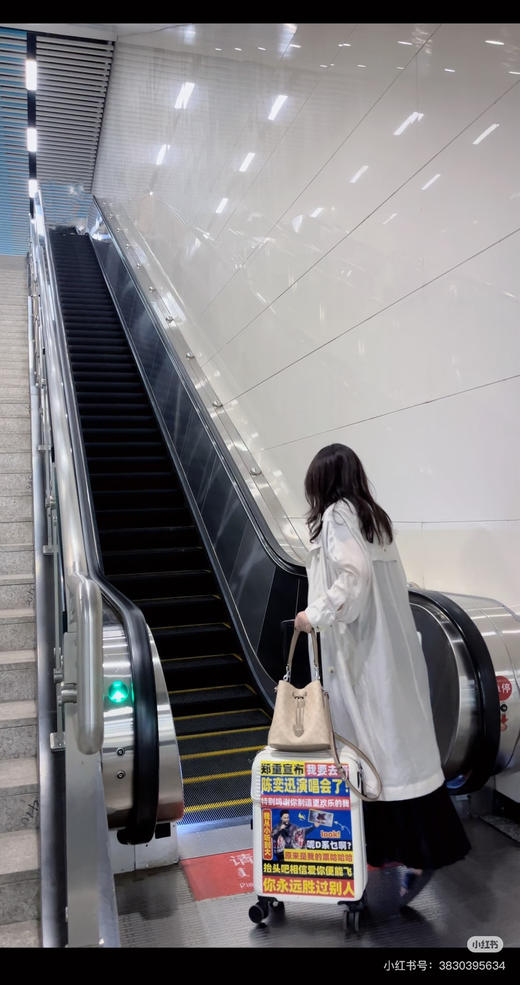 代购级 蔻驰𝐜𝐨𝐚𝐜.𝐡 𝗥𝗼𝘄𝗮𝗻𝗕𝘂𝗰𝗸𝗲𝘁
发财水桶包 商品图4