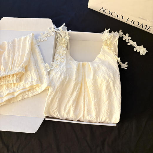 【透气不闷！舒服面料】杏色ins睡衣女新款夏季纯色带胸垫吊带短裤花朵简约小个子家居服。xb 商品图4