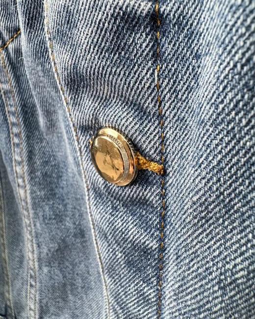 F040712春夏季新款复古水洗牛仔字母贴布绣拼色牛仔夹克长袖外套 商品图4