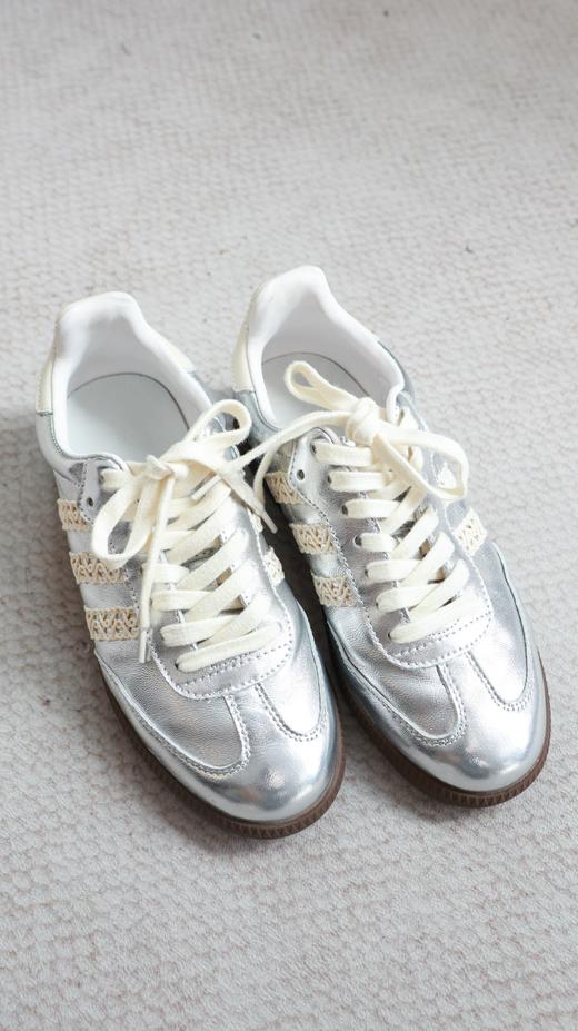 银雾三杠芭蕾德训鞋 商品图1