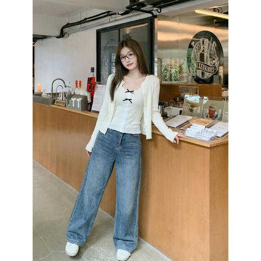 <曾小咸推荐>4.8现货秒杀 ！微信超特价！韩系针织开衫+背心两件套装 日常189.99 立减110 秒杀79.99！！ 商品图4