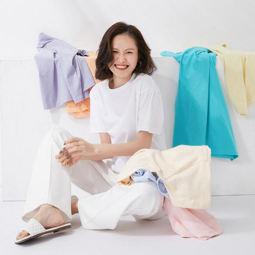 热卖！遮肉显瘦、干净利落！【单拍不发货 加购3件到手59元】明肖 200g马卡龙糖果多色休闲纯棉T恤 NCTX808 商品图1