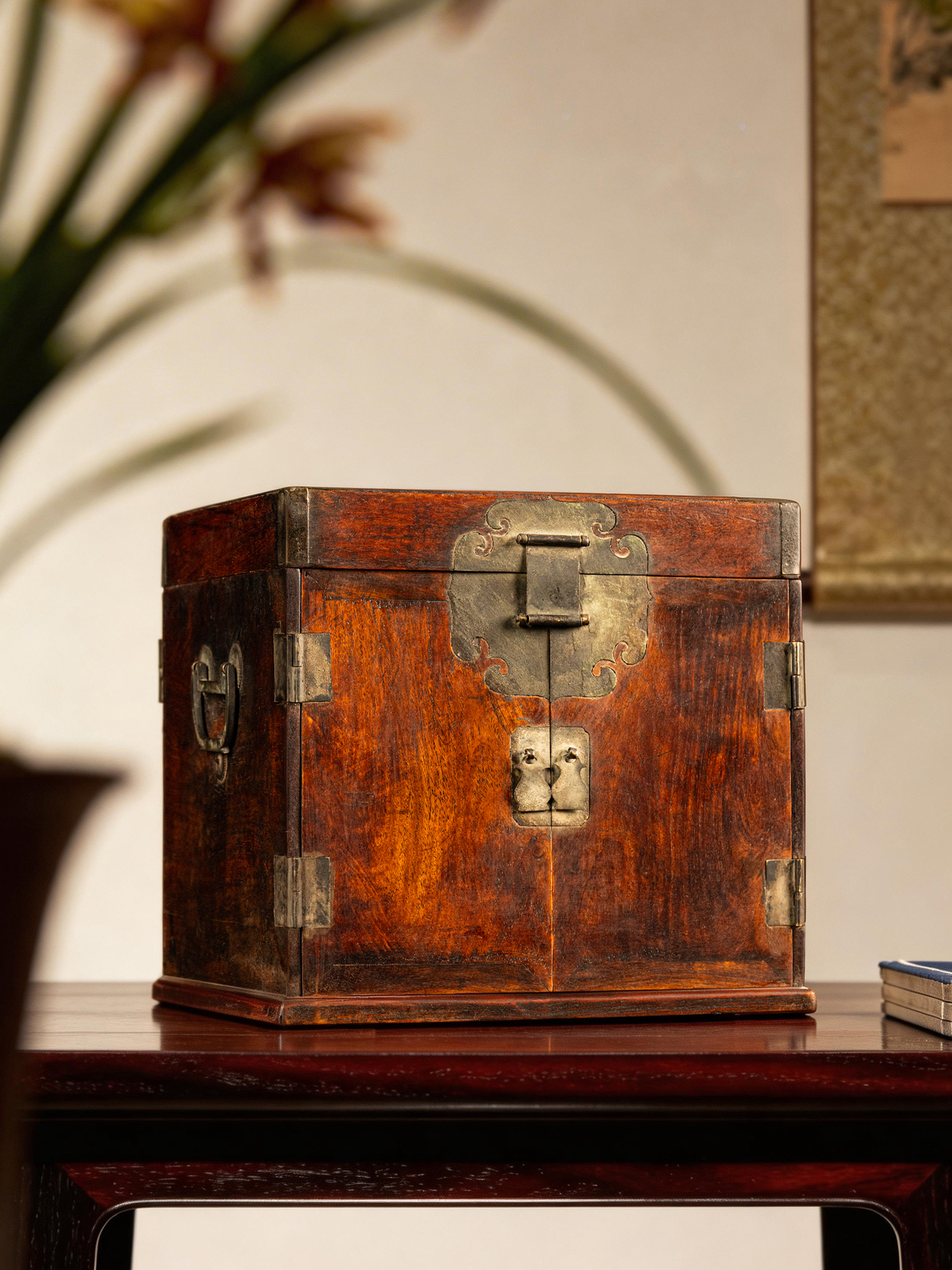 清早期	黄花梨平顶官皮箱