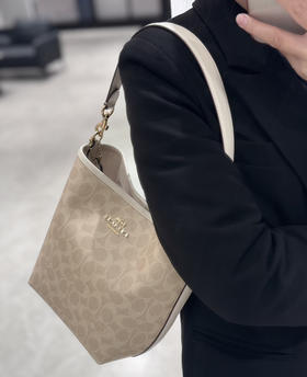 代购级 蔻驰𝐜𝐨𝐚𝐜.𝐡 𝗰𝗶𝘁𝘆水桶