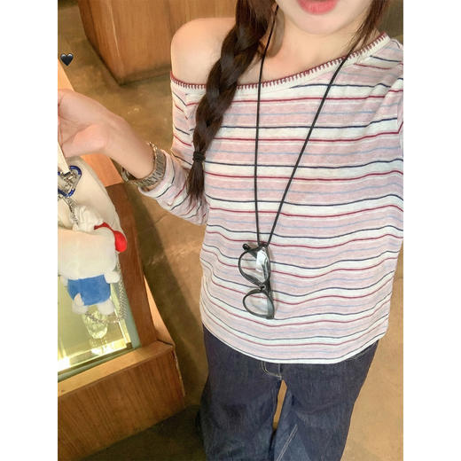 <曾小咸推荐>4.8现货秒杀 ！微信超特价！韩系条纹露肩长袖t恤 日常129.99 立减70 秒杀59.99！！ 商品图3