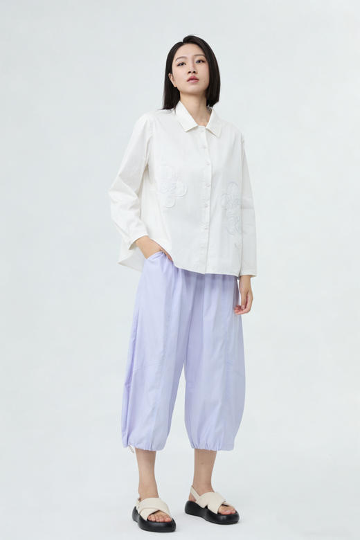 水淼2026春夏新品气质简约显瘦立体花刺绣微弹衬衫2478 商品图0