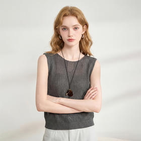 西遇法式圆领无袖针织背心女2026夏季新款镂空露背设计感马甲上衣H0060248