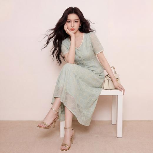 奢姿大码女装2026夏季减龄提花V领两件套胖妹妹花边名媛风套装9962954545 商品图2