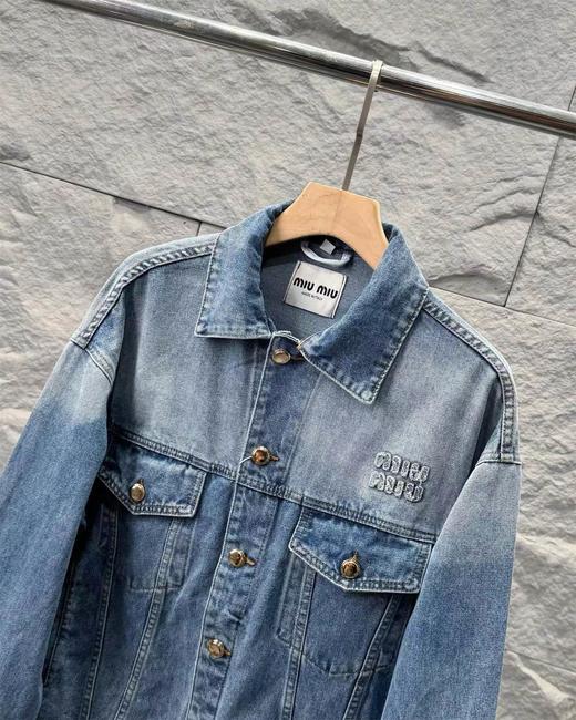 F040712春夏季新款复古水洗牛仔字母贴布绣拼色牛仔夹克长袖外套 商品图2