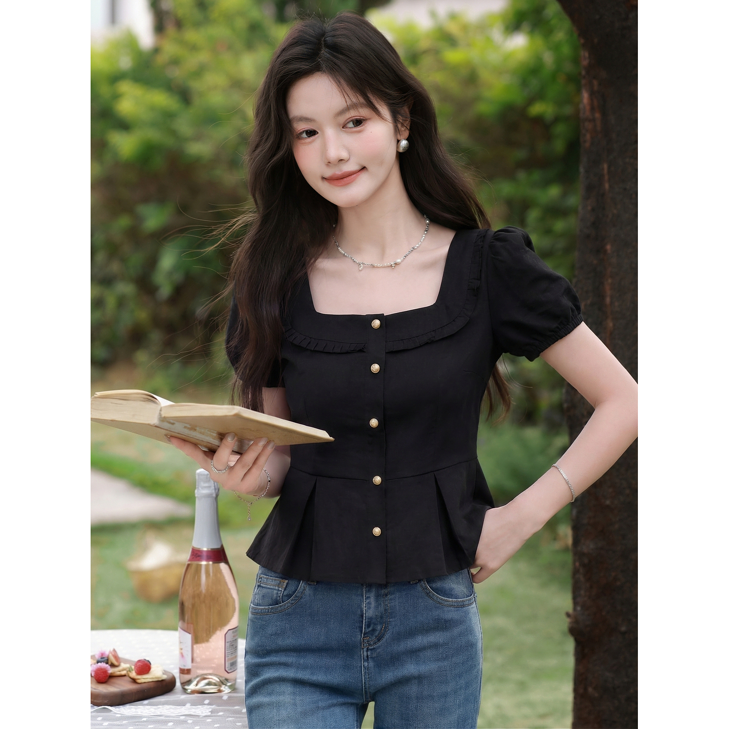 鹿向南「悸动心事」法式方领黑色短袖衬衫女夏季设计感小香风上衣