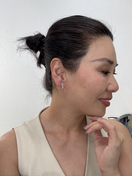 【日本溯源之旅】 18k 粉金钻石耳扣  大小耳垂皆可戴 镂空设计 排钻镶嵌 钻石 0.5ct 经典弹力夹 3.1g 商品图5