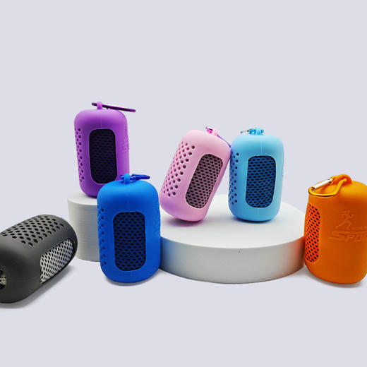 【吸汗速干!小巧方便】夏季冰丝冷感运动毛巾户外健身冰凉巾吸汗降温硅胶套毛巾。xb 商品图3