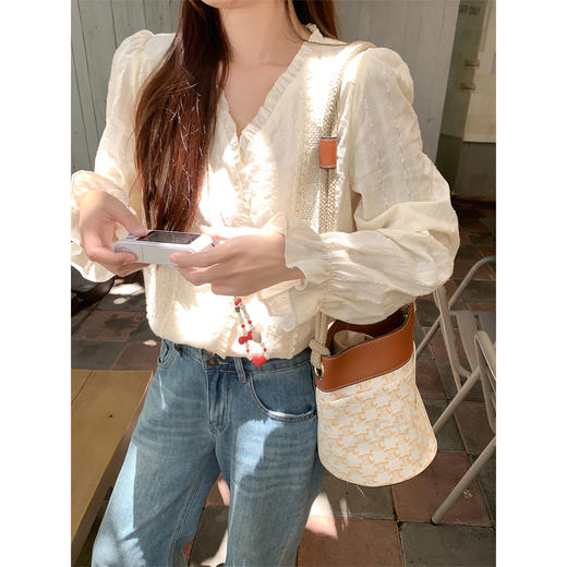 <曾小咸推荐>法式泡泡袖花边衬衫 商品图2