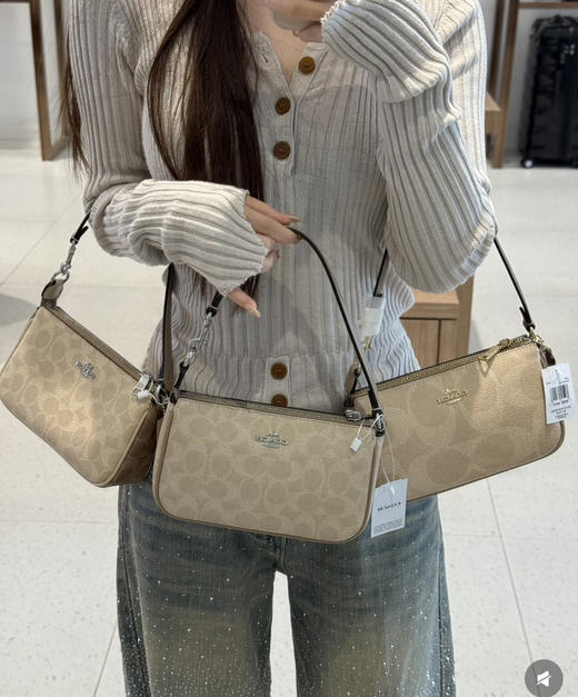 代购级 蔻驰𝗰𝗼𝗮𝗰.𝗵 𝗻𝗼𝗹𝗶𝘁𝗮𝟭𝟵麻将包 商品图3