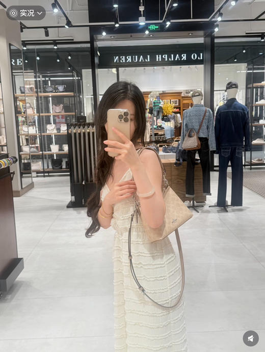 代购级 蔻驰𝗰𝗼𝗮𝗰.𝗵 𝗺𝗶𝗻𝗶 𝗵𝗼𝗯𝗼流浪包 商品图2