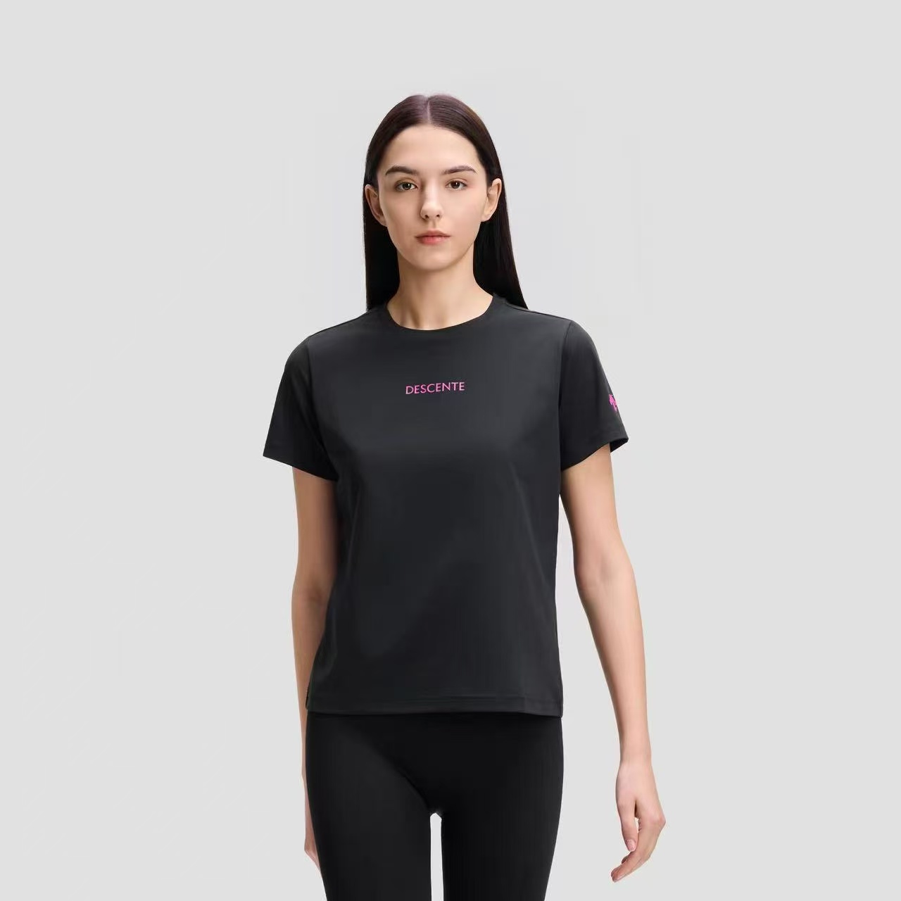 【9hd1】女士吸湿速干运动休闲短袖T恤！！