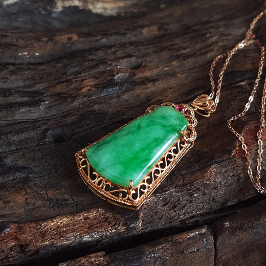 【天然正品】A货翡翠AU750黄金镶钻镶天然细腻糯种飘绿花平安无事牌翡翠吊坠项链35.7*17.7*6.3MM（皆取最大值）141125AH37 商品图4