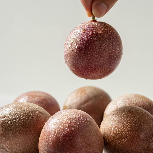 蜜桃百香果（微带果酸）丨颠覆认知的紫皮百香果，风味汁水都足，微带果酸。可以用吸管喝的百香果，香气依旧很足⭐️顺丰快递 商品图4