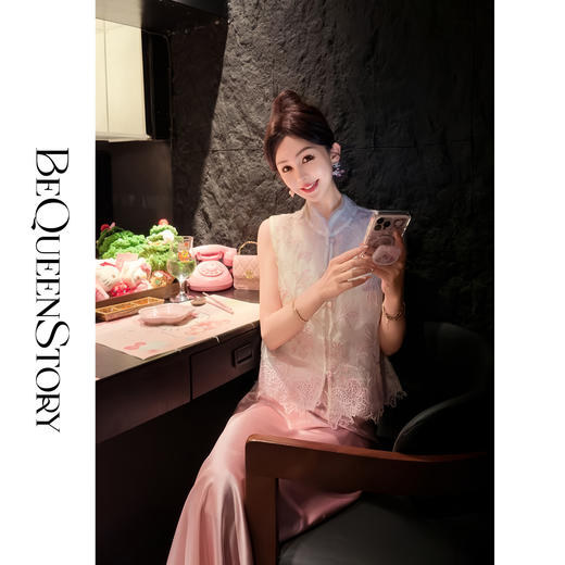 【大货捡漏，不退不换】  【桃枝花酿】时尚百搭100桑蚕丝重工精致珠片绣花马夹轻柔 商品图3