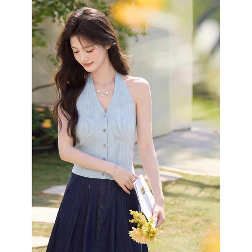鹿向南「山野柔风」蓝色背心吊带女夏新款时尚百搭设计感无袖上衣 商品图1