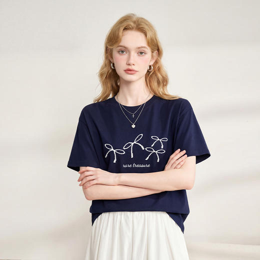西遇2026夏季新款蝴蝶结印花短袖T恤女圆领正肩宽松显瘦百搭上衣E0060196 商品图4