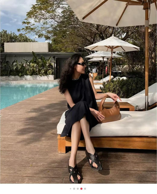 row家小黑裙。自己备注号码。 商品图4