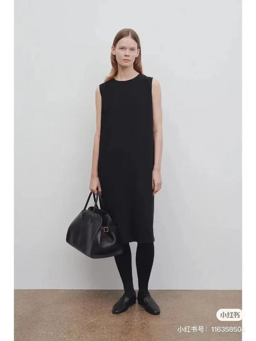 row家小黑裙。自己备注号码。 商品图1