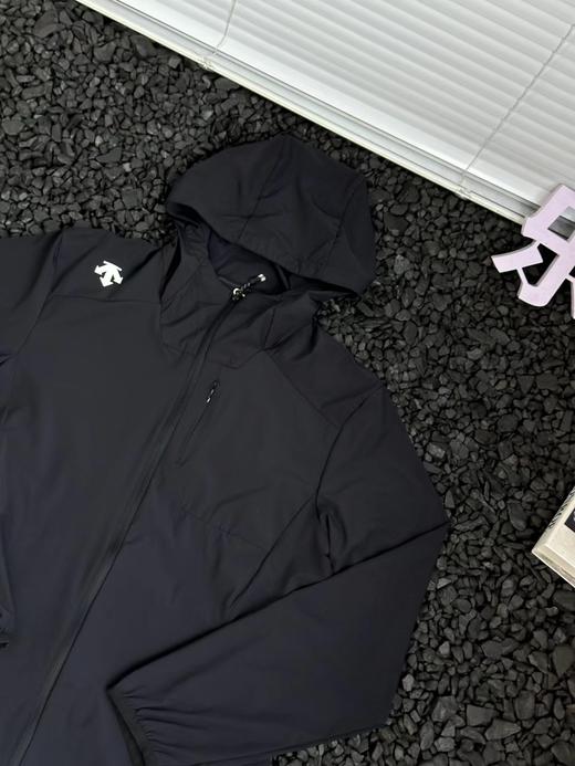 F040744户外运动休闲吸汗透气速干轻薄透气连帽梭织外套夹克防晒衣 商品图14