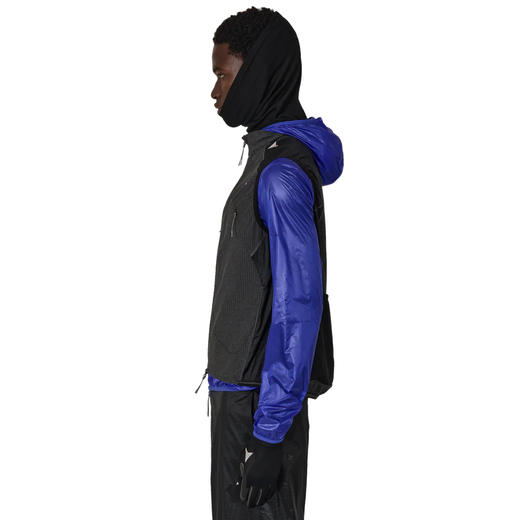 ROA NUMB Pinstriped Commuting Vest 立体剪裁轻量化户外马甲 商品图1