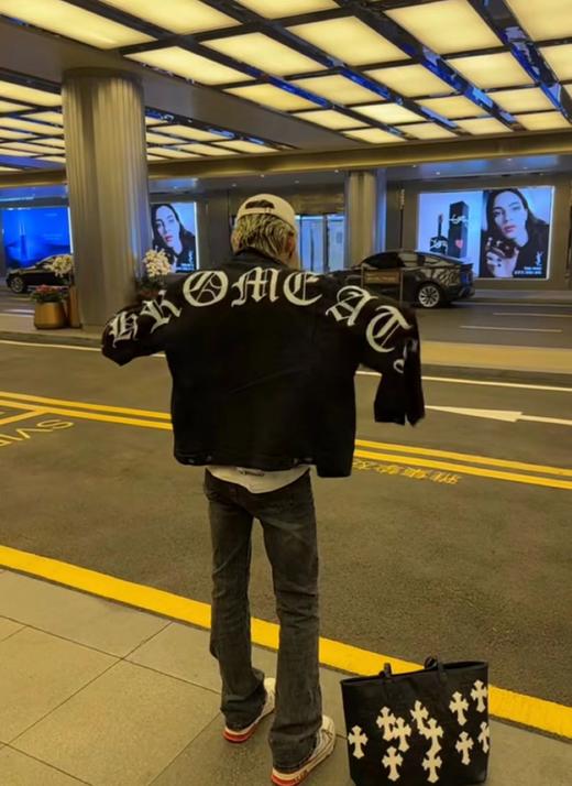 F040711春夏季新款做旧复古街头涂鸦背后梵文字母水洗牛仔外套 商品图8