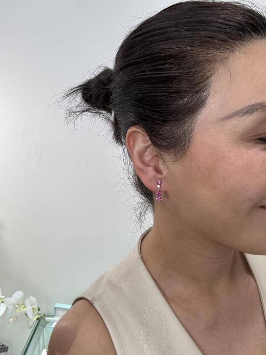 【日本溯源之旅】18k 金碧玺钻石耳夹（夹子部分 14k ）  春夏必备耳线款  大颗粒玫红色卢比莱1.99ct 钻石0.12ct  弹力双夹4.8g 商品图3