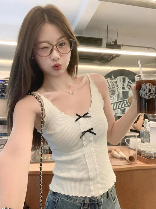 <曾小咸推荐>4.8现货秒杀 ！微信超特价！韩系针织开衫+背心两件套装 日常189.99 立减110 秒杀79.99！！ 商品图10