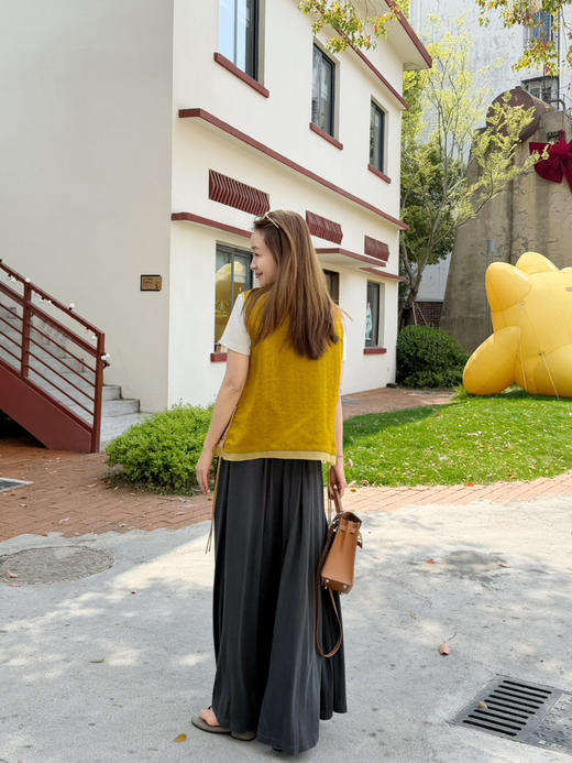 2604202    非遗刺绣 龟裂香云纱 真丝马甲 商品图5