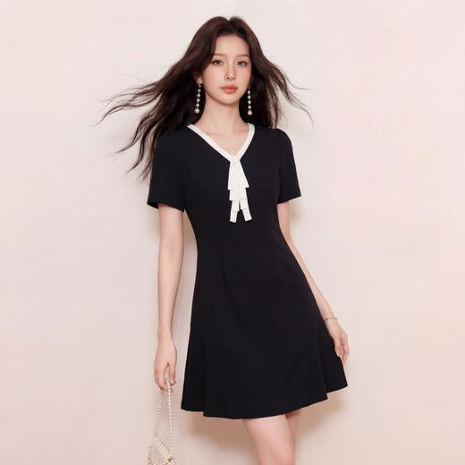 奢姿大码女装2026夏季减龄撞色飘带V领连衣裙胖妹妹赫本风裙子9962860066 商品图2